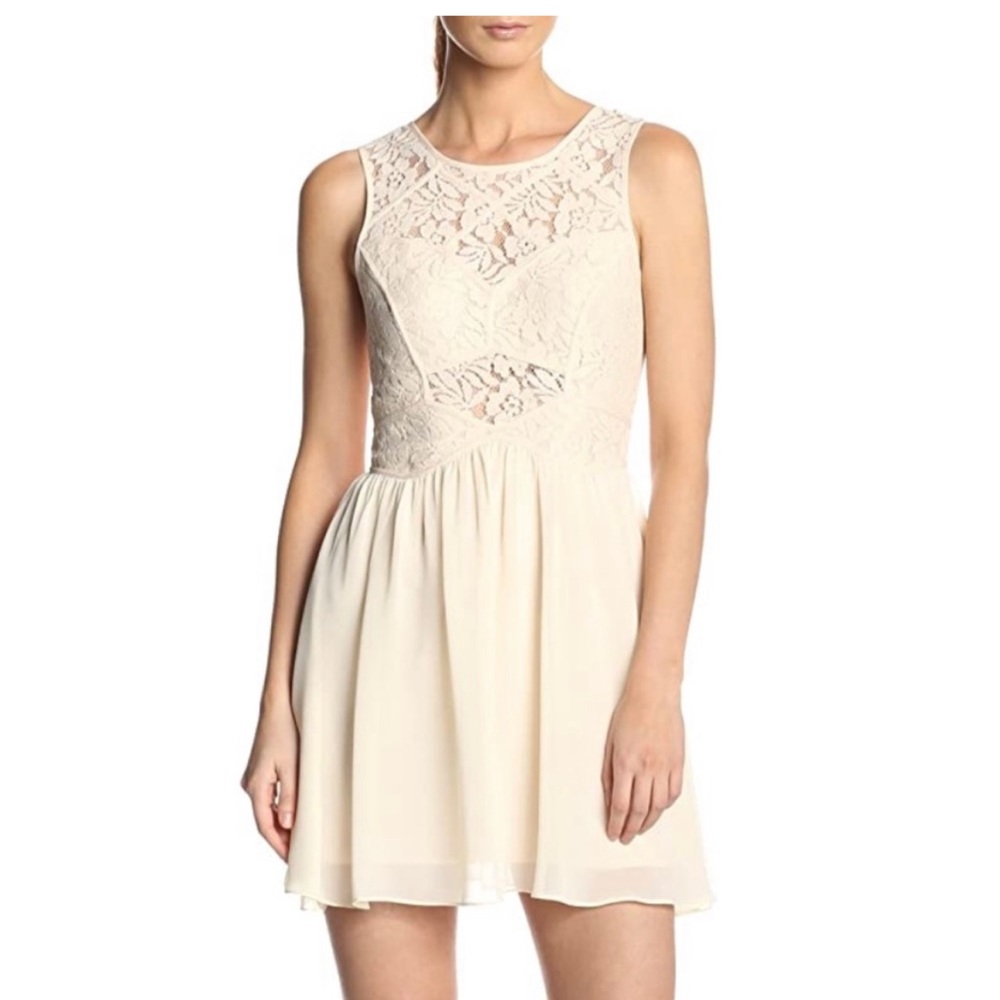 BCBGeneration peach lace dress size 0